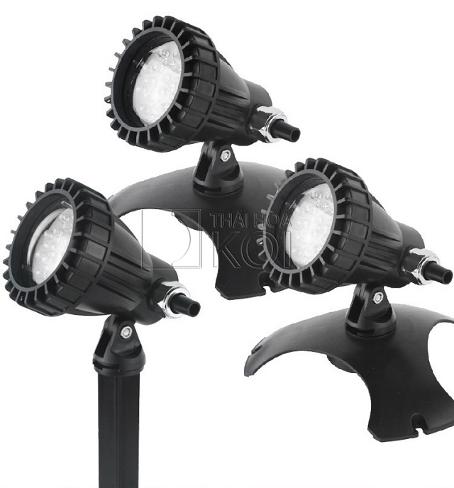 Hình ảnh 3 bộ đèn với 2 lựa chọn chân đế xoay 360 độ